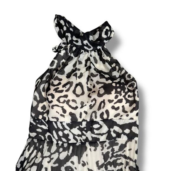 INTERNATIONAL CONCEPTS DRESSES sz 4
White black - Picture 3 of 11